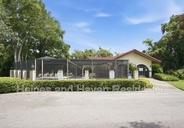 157 Coventry Cir — Photo 29