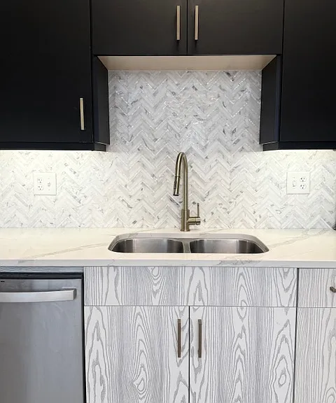 221 S Ludlow St #504 — Photo 3