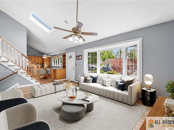 3rd image of 67 Drake Pl