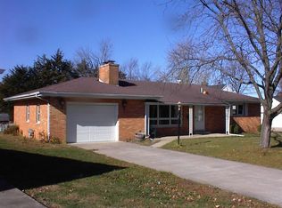 233 N Clinton St, Pittsfield, IL 62363