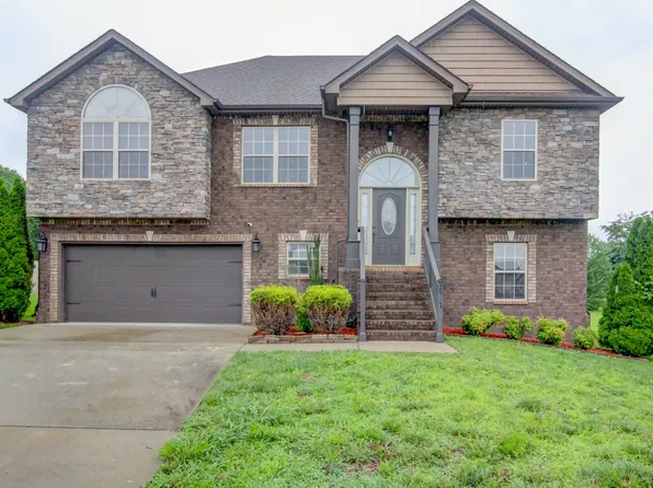 2937 McManus Cir, Clarksville, TN 37042
