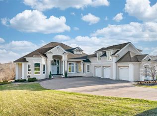 560 Marshall St, Duluth, MN 55803