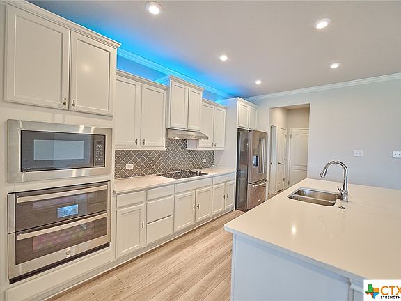 5th image of 2025 Horatio St