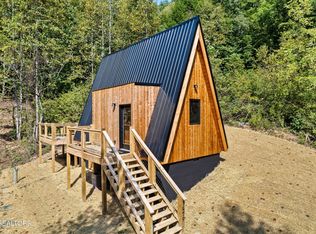 1479 Licking Spring Way, Sevierville, TN 37876