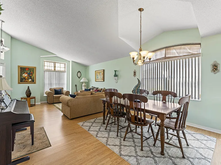 12364 Arlington Park Ln — Photo 9