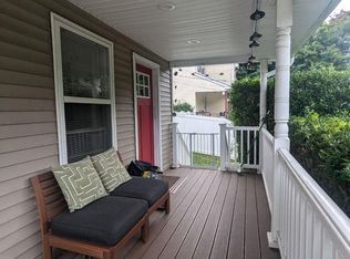 242 Spring Rd APT 1, Huntington, NY 11743