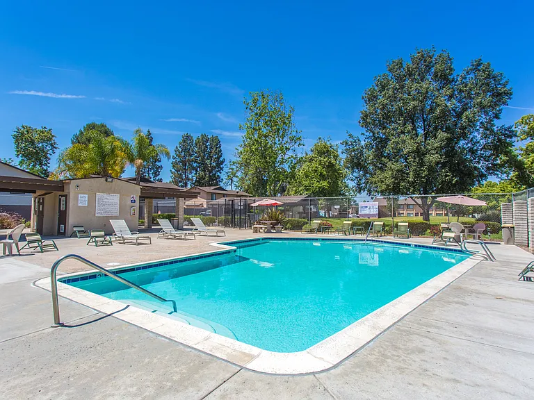 Shared Complex Pool