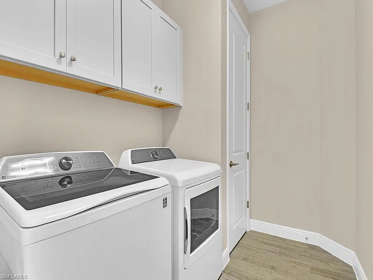 2561 Seychelles Dr #308 — Photo 20