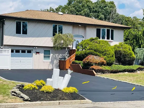 115 Otis Road, Islip Terrace, NY 11752