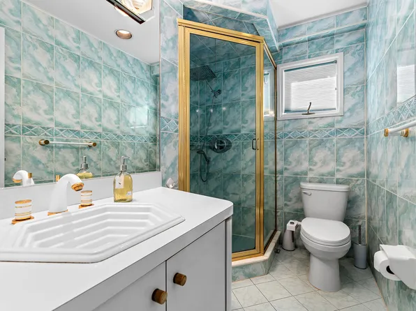 8506 Narrows Avenue image 32 of 45