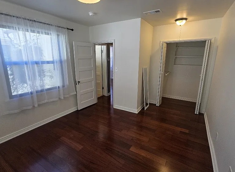 1151 Heather Sq — Photo 28