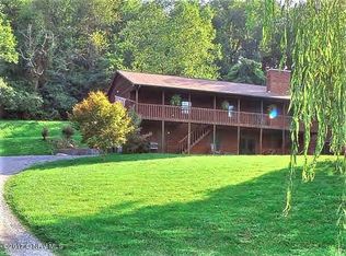 7673 Cedar Grove Ln, Radford, VA 24141