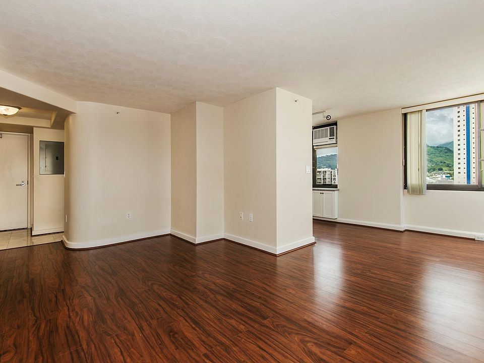 1st image of 343 Hobron Ln APT 1602