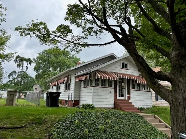 1515 E Donald St, South Bend, IN 46613