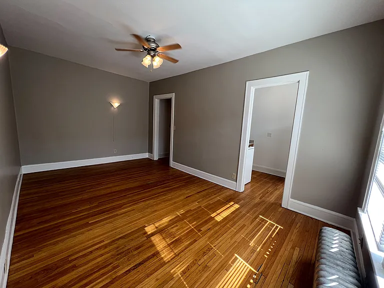 Stevens Square Apartments — Photo 142