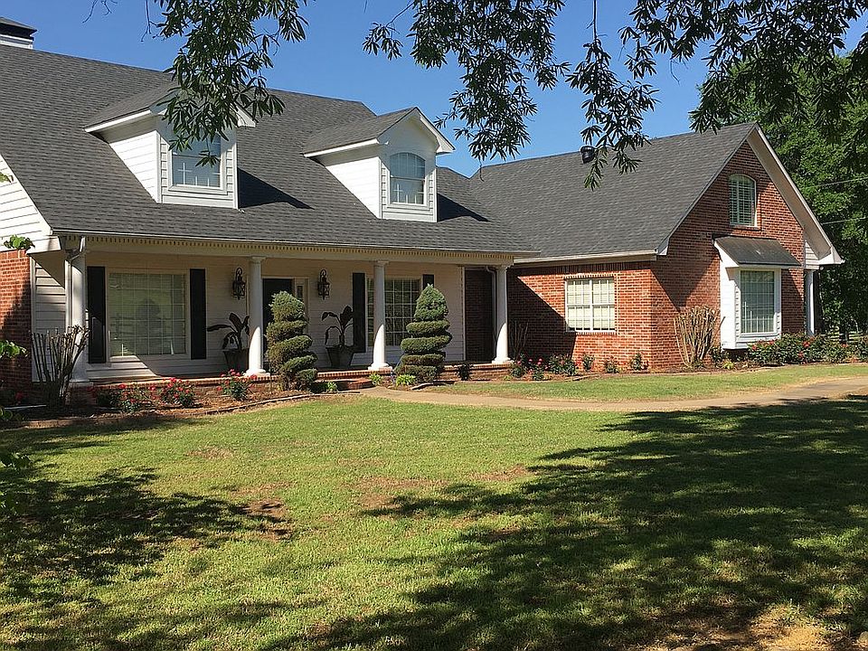 2nd image of 96 Miller Rd