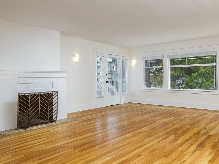 3031 Northwest Ave — Photo 4