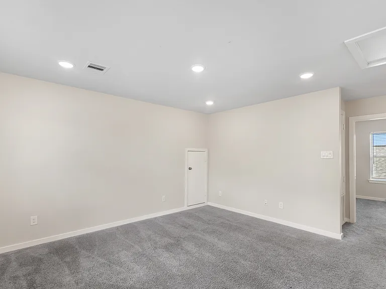 5811 Quest Valley — Photo 31