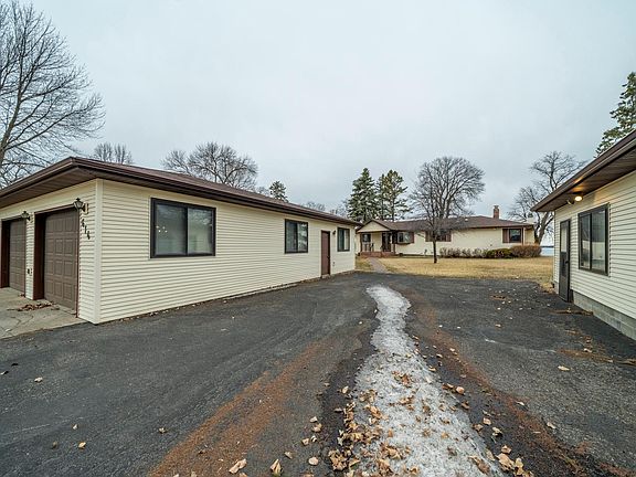2nd image of 614 S Shore Dr