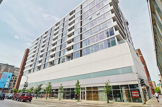 1st image of 630 N Franklin St #907
