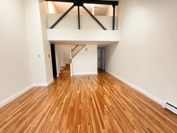 Israel Putnam Apartments, 97 School St APT 306, Putnam, CT 06260