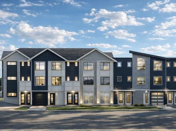 1035 Russell St #5, Victoria, BC V9A 3Y2