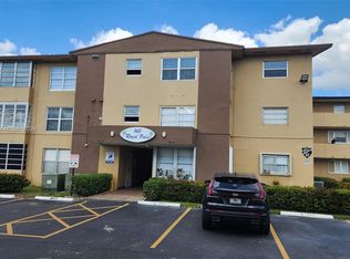 160 Royal Palm Rd APT 308, Hialeah Gardens, FL 33016