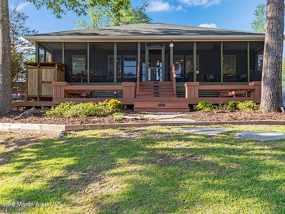 2nd image of 46 S Pin Oak Ln