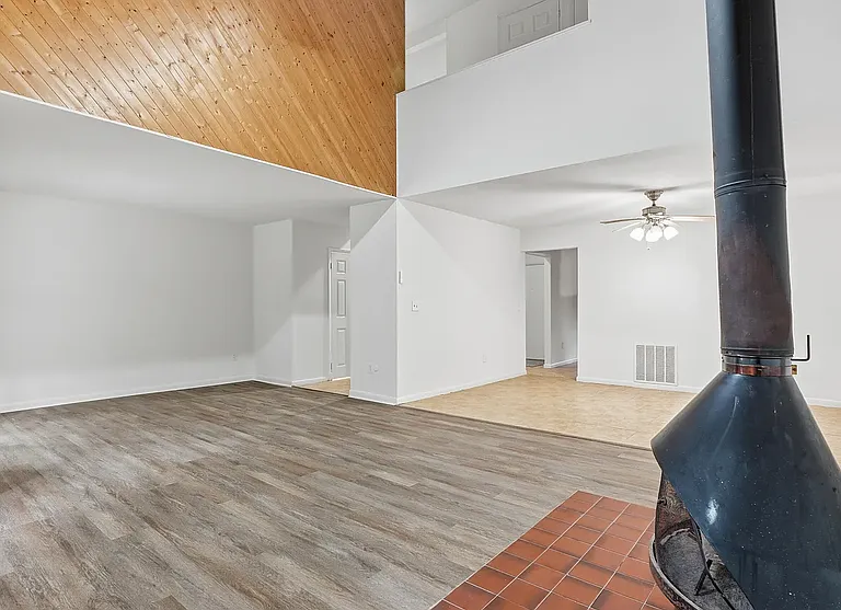 307 Cutty Ct — Photo 11