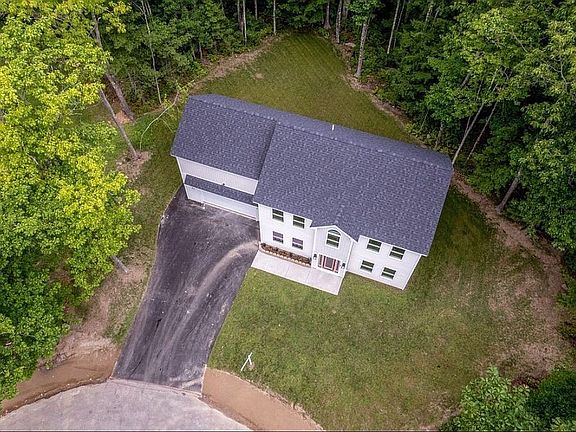 2nd image of 15 Country Dr