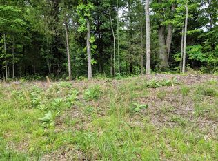 6 Bowker Rd, Charlotte, TN 37036