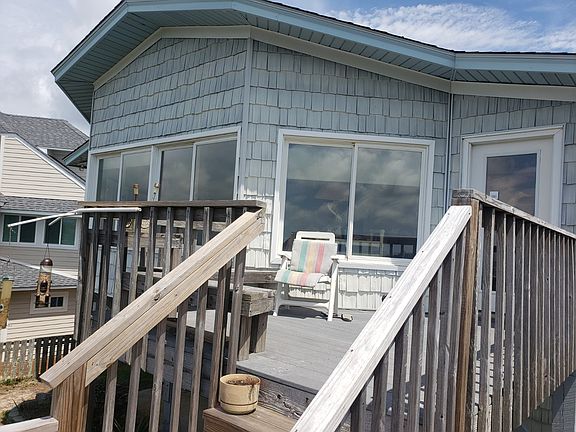Beach side deck