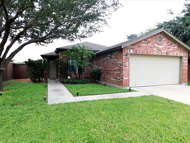 1st image of 807 Briarwood Dr