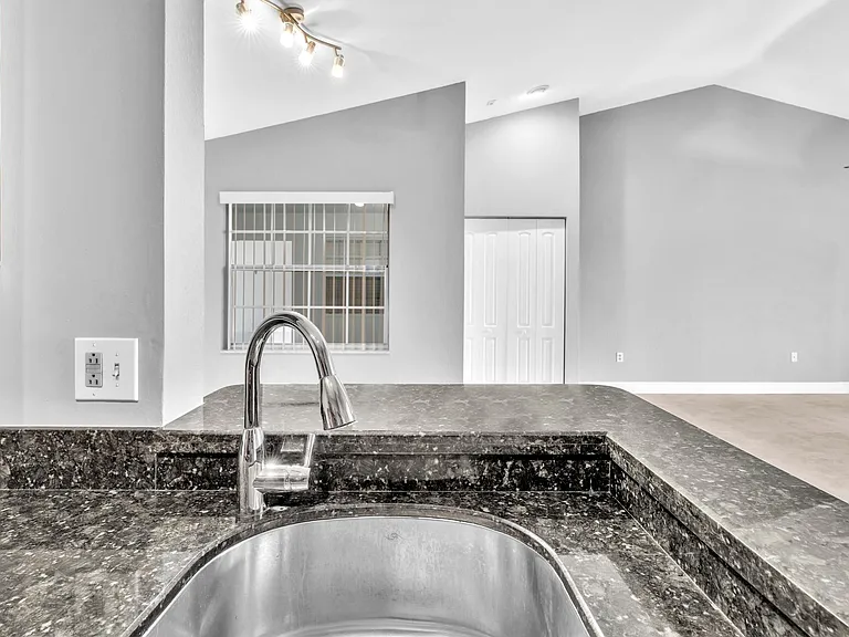 2881 N Oakland Forest Dr #307 — Photo 31