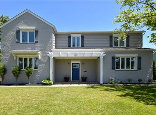 3277 Van Aken Blvd, Shaker Heights, OH 44120
