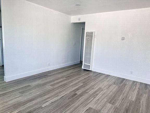 5th image of 1651 Merrill Dr APT D