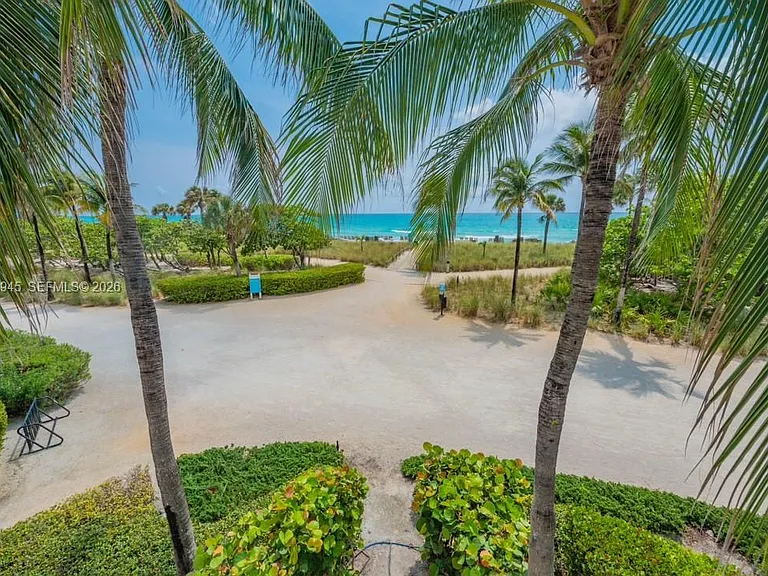 9801 Collins Ave #5S — Photo 39