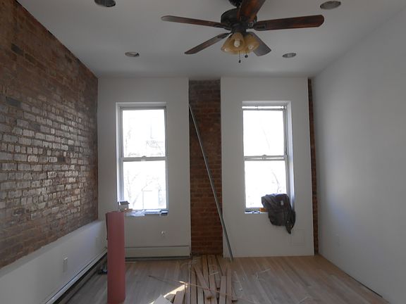 2nd image of 342 Chauncey St #2