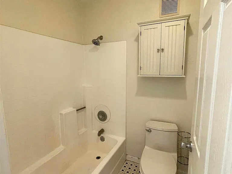 8617 Arminda Cir #22 — Photo 5