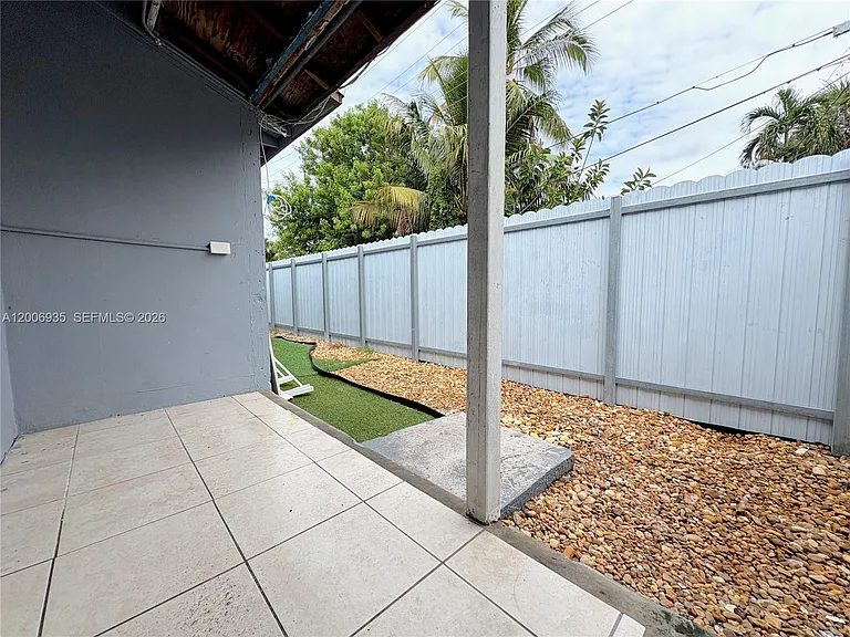 1815 McKinley St #9 — Photo 8