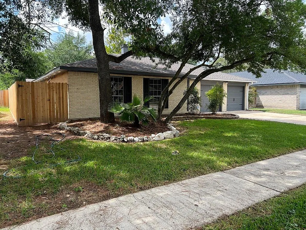 Building Photo - 3707 Almondwood Dr