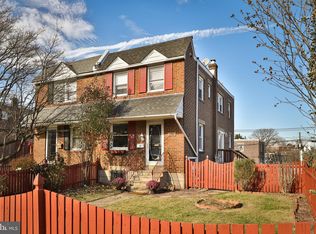 536 Acorn St, Philadelphia, PA 19128