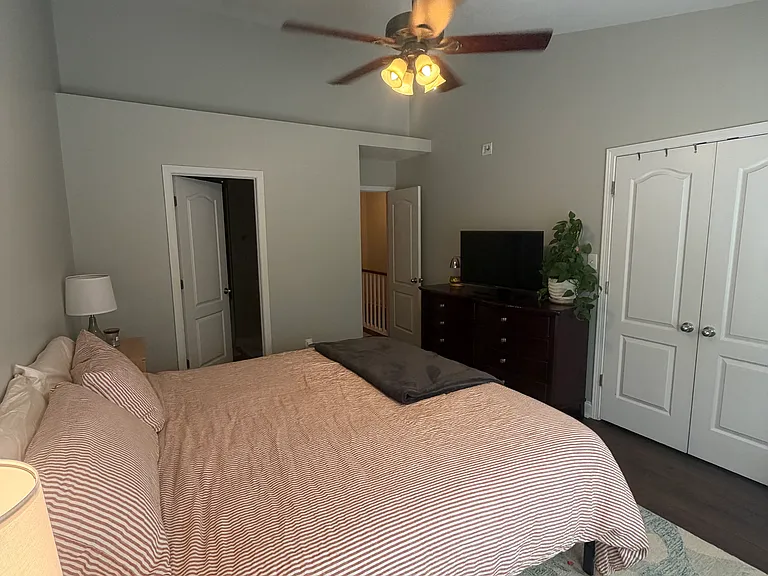 301 Hurston Cir — Photo 12