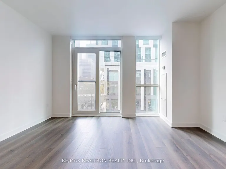 100 Dalhousie St #414 — Photo 9