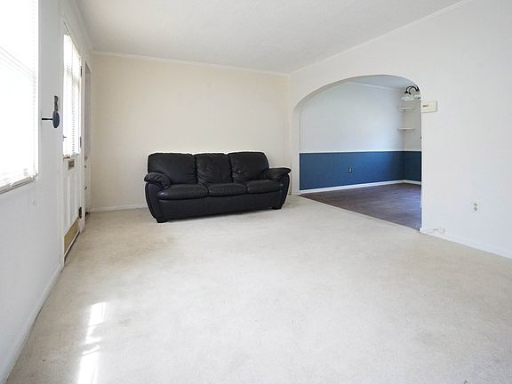 2nd image of 23423 Farringdon Ave #62