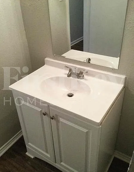 7000 Meadowbrook Dr — Photo 19