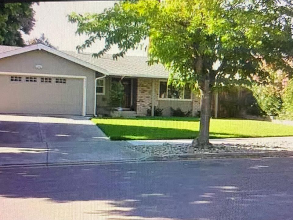 1st image of 3575 Rowley Dr