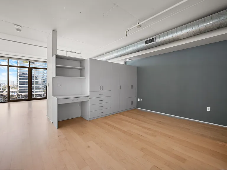 1100 S Hope St #1410 — Photo 11