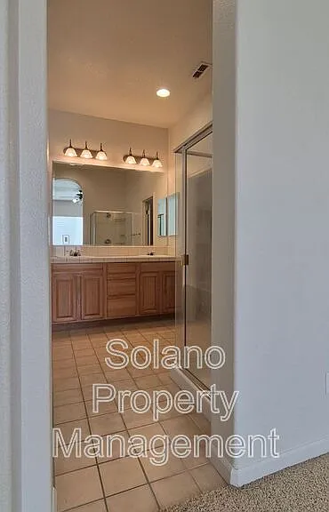 1085 Crystal Springs Dr — Photo 23