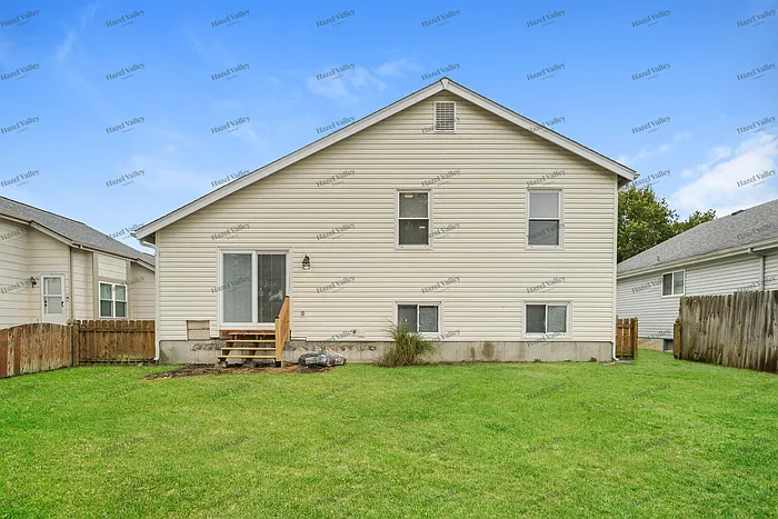 451 Xavier Ct — Photo 12